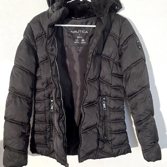 Nautica Black Puffer Jacket, Water Resistant, Size Medium, Like New - Picture 6 of 14